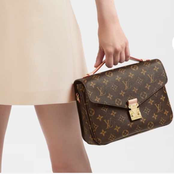 Louis Vuitton Pochette Métis - Picture 4 of 17